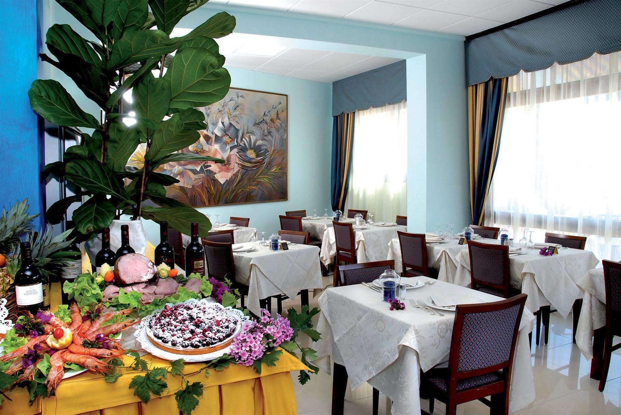 Piccolo Hotel Diano Marina Exterior photo